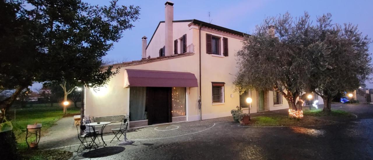 Chez Barnie Favoloso Appartamento Privato In Villa A 800Mt Ingresso Fiera リミニ エクステリア 写真